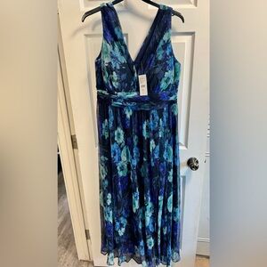Floral Blue Sleeveless Dress